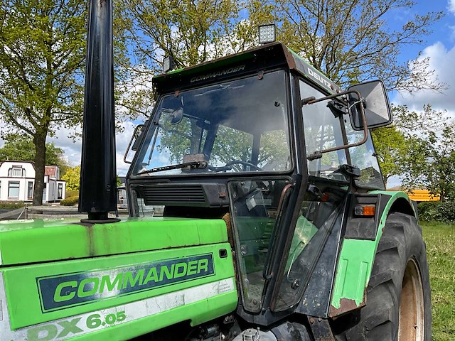 1989 deutz-fahr dx 6.05 commander vierwielaangedreven landbouwtractor - afbeelding 15 van  38