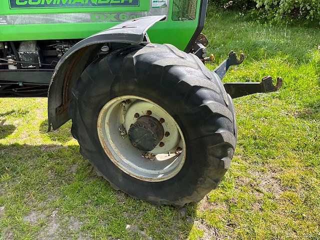 1989 deutz-fahr dx 6.05 commander vierwielaangedreven landbouwtractor - afbeelding 23 van  38