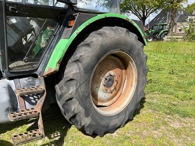 1989 deutz-fahr dx 6.05 commander vierwielaangedreven landbouwtractor - afbeelding 27 van  38