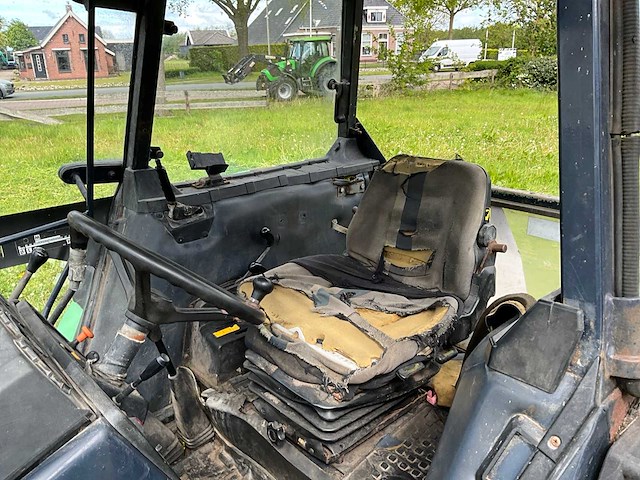 1989 deutz-fahr dx 6.05 commander vierwielaangedreven landbouwtractor - afbeelding 29 van  38