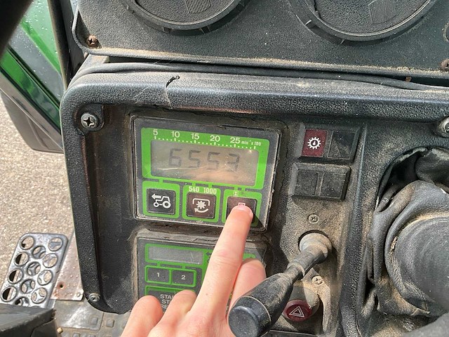 1989 deutz-fahr dx 6.10 vierwielaangedreven landbouwtractor - afbeelding 32 van  45