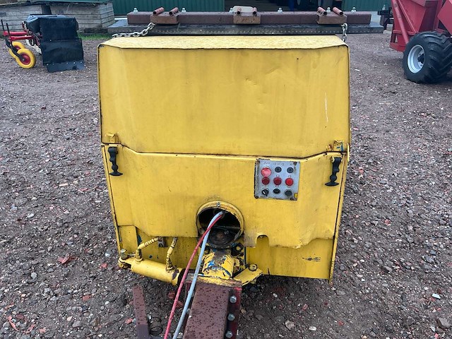 1989 dynapach cc 10 getrokken grondwals - afbeelding 8 van  14