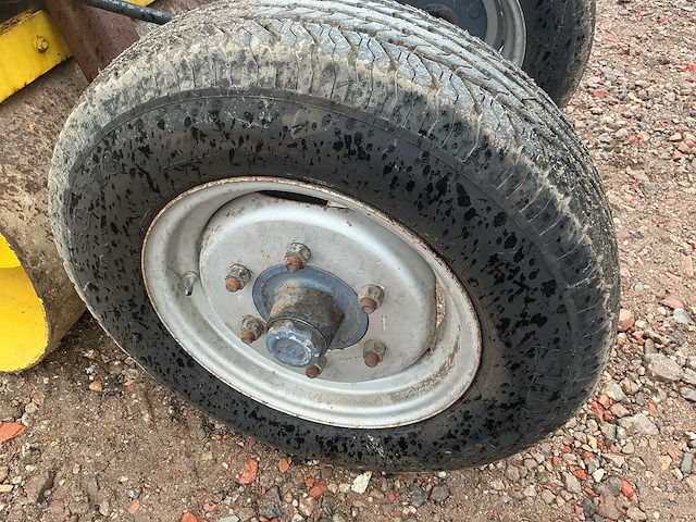 1989 dynapach cc 10 getrokken grondwals - afbeelding 13 van  14