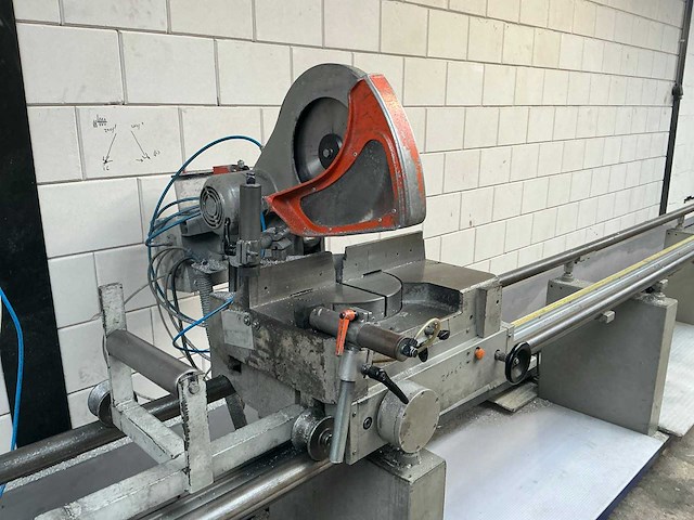 1989 elumatec dg 79 dubbele aluminium verstekafkortzaagmachine - afbeelding 6 van  11