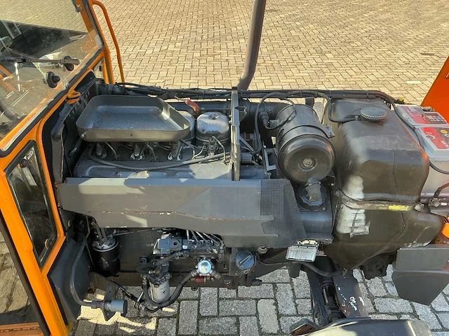1989 fendt 270p tweewielaangedreven landbouwtractor - afbeelding 36 van  45