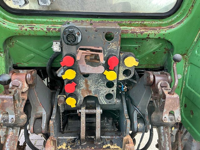 1989 fendt farmer 308 lsa turbomatik vierwielaangedreven landbouwtractor - afbeelding 3 van  33