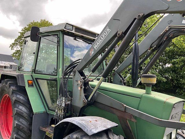 1989 fendt farmer 308lsa turbomatik vierwielaangedreven landbouwtractor met voorlader - afbeelding 5 van  41