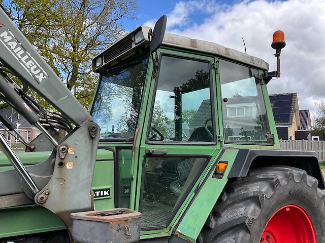 1989 fendt farmer 308lsa turbomatik vierwielaangedreven landbouwtractor met voorlader - afbeelding 11 van  41