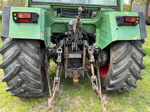 1989 fendt farmer 308lsa turbomatik vierwielaangedreven landbouwtractor met voorlader - afbeelding 14 van  41