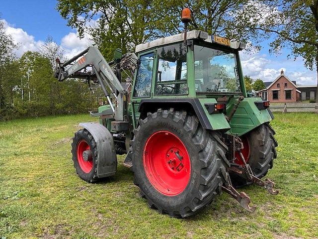 1989 fendt farmer 308lsa turbomatik vierwielaangedreven landbouwtractor met voorlader - afbeelding 40 van  41