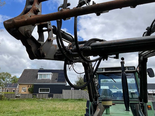 1989 fendt farmer 308lsa turbomatik vierwielaangedreven landbouwtractor met voorlader - afbeelding 17 van  32