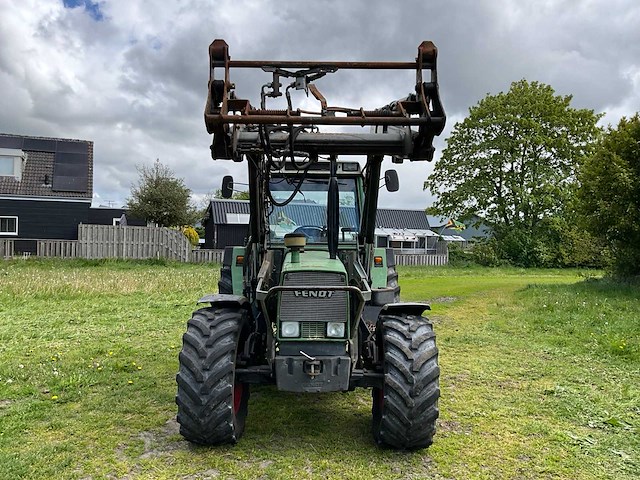 1989 fendt farmer 308lsa turbomatik vierwielaangedreven landbouwtractor met voorlader - afbeelding 3 van  32