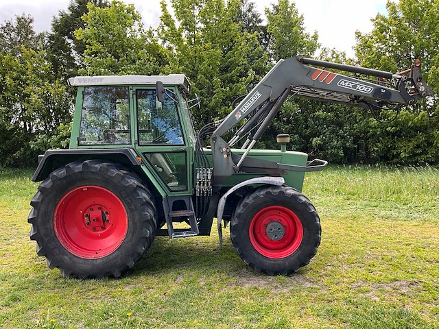 1989 fendt farmer 308lsa turbomatik vierwielaangedreven landbouwtractor met voorlader - afbeelding 5 van  32