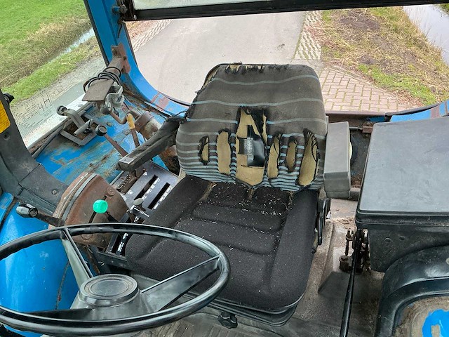 1989 ford 5110 generatie || tweewielaangedreven landbouwtractor - afbeelding 2 van  24