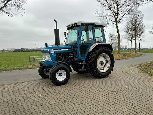 1989 ford 5110 generatie || tweewielaangedreven landbouwtractor - afbeelding 1 van  24