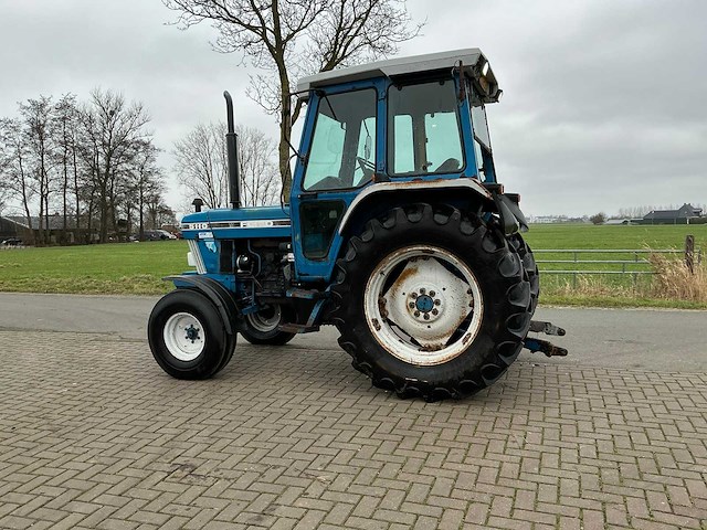 1989 ford 5110 generatie || tweewielaangedreven landbouwtractor - afbeelding 21 van  24