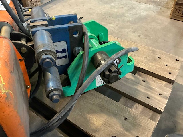 1989 hitachi 2snh elektrische kettingtakel - afbeelding 3 van  5