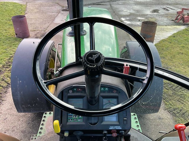 1989 john deere 4755 vierwielaangedreven landbouwtractor - afbeelding 14 van  23