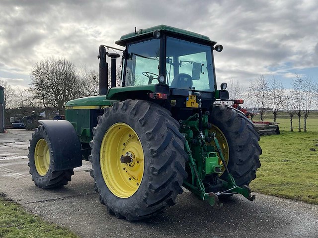 1989 john deere 4755 vierwielaangedreven landbouwtractor - afbeelding 18 van  23