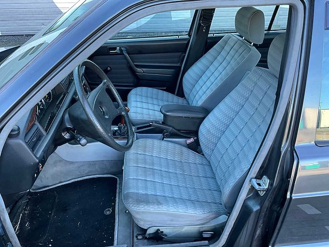 1989 mercedes-benz 190e 2.0 personenauto jvr-84-h - afbeelding 6 van  30
