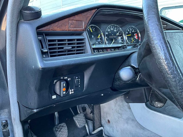 1989 mercedes-benz 190e 2.0 personenauto jvr-84-h - afbeelding 10 van  30