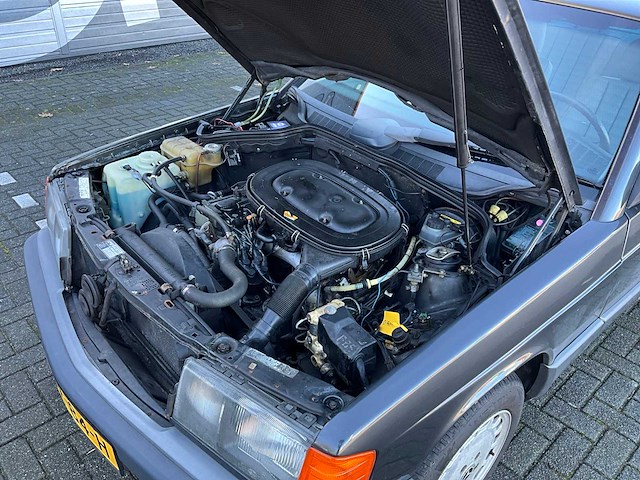 1989 mercedes-benz 190e 2.0 personenauto jvr-84-h - afbeelding 24 van  30