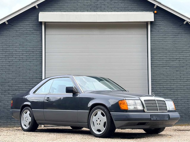 1989 mercedes-benz 200-500 automaat - met kenteken (w124) 230 ce personenauto - afbeelding 3 van  12