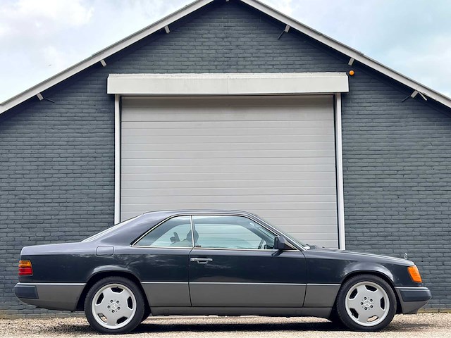 1989 mercedes-benz 200-500 automaat - met kenteken (w124) 230 ce personenauto - afbeelding 4 van  12