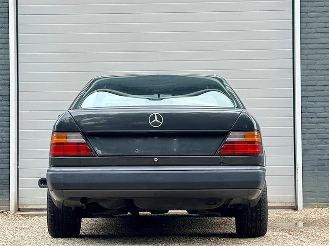 1989 mercedes-benz 200-500 automaat - met kenteken (w124) 230 ce personenauto - afbeelding 6 van  12