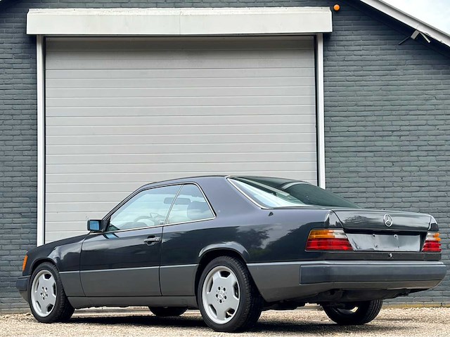 1989 mercedes-benz 200-500 automaat - met kenteken (w124) 230 ce personenauto - afbeelding 7 van  12