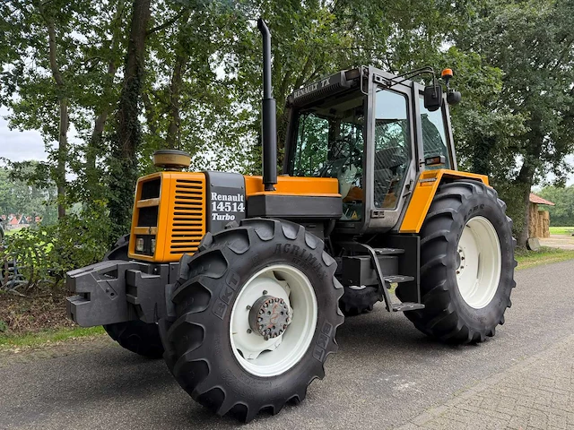 1989 renault 145.14 turbo vierwielaangedreven landbouwtractor - afbeelding 3 van  10