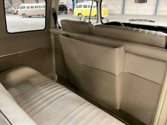 1989 volkswagen t2 9-passenger bus | classic vw transporter - afbeelding 13 van  25