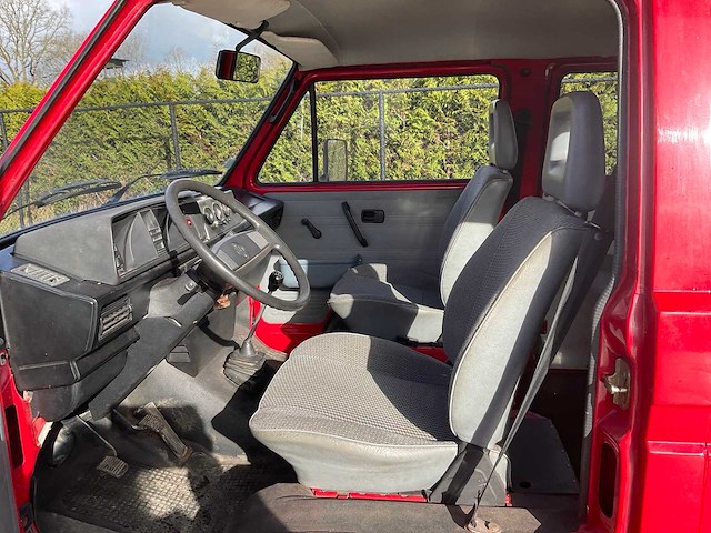 1989 volkswagen/steyr-puch t3 syncro 4x4 16 inch dubbele cabine camper - afbeelding 26 van  72