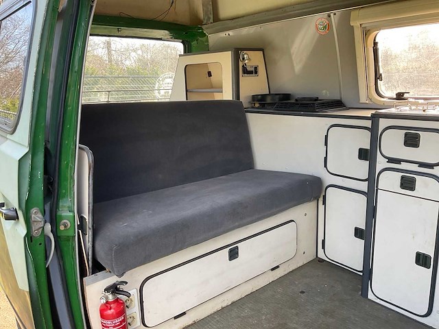 1989 volkswagen/steyrpuch t3 syncro 16 inch 4x4 camper - afbeelding 29 van  65