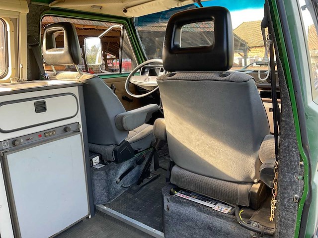 1989 volkswagen/steyrpuch t3 syncro 16 inch 4x4 camper - afbeelding 36 van  65