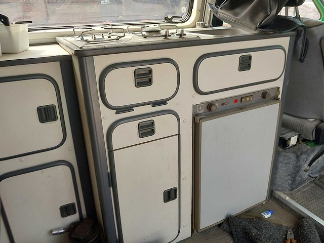 1989 volkswagen/steyrpuch t3 syncro 16 inch 4x4 camper - afbeelding 58 van  65