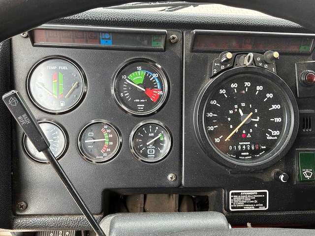 1989 volvo f12 400 intercooler vuilniswagen - afbeelding 15 van  32