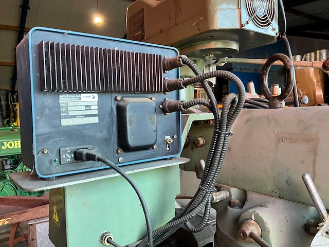 1989 yeong chin ycm-1 1/2 v verticale freesmachine - afbeelding 11 van  11