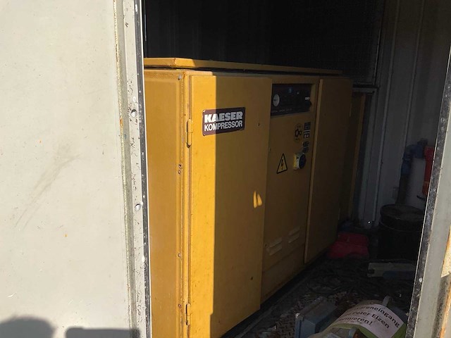1990 2x kaeser bs 44 schroefcompressor opstelling - afbeelding 12 van  14