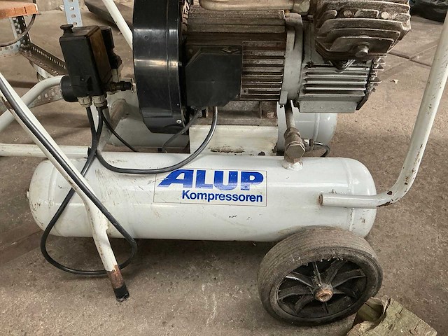 1990 alup practic w300-18 luchtcompressor - afbeelding 3 van  5