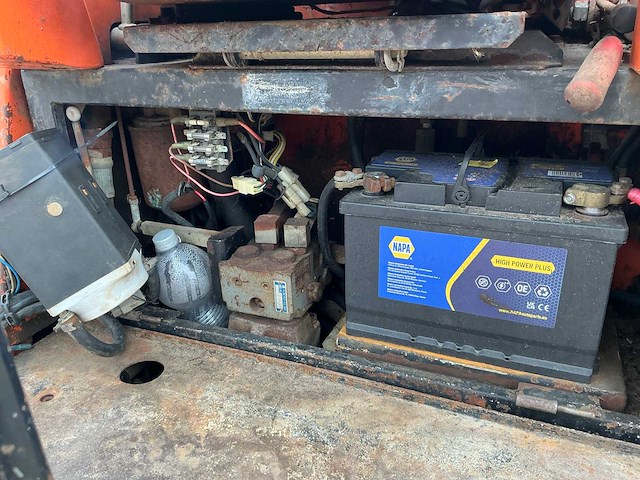 1990 atlas 120 minigraafmachine - afbeelding 18 van  35