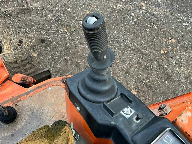 1990 atlas 120 minigraafmachine - afbeelding 18 van  34