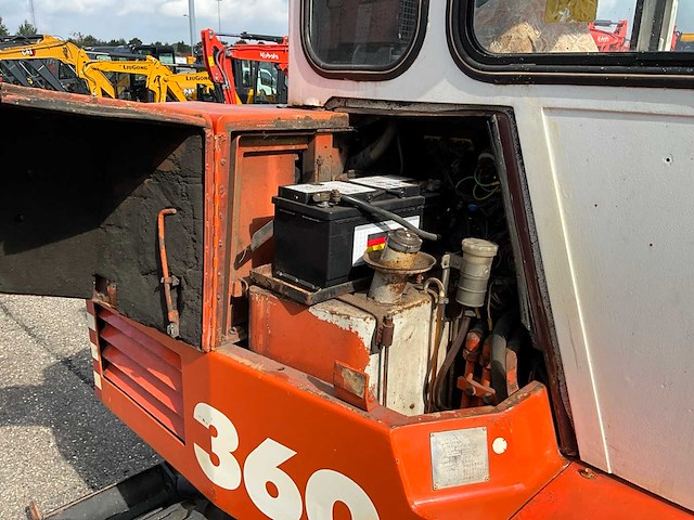 1990 atlas 360 mobiele graafmachine (marge) - afbeelding 29 van  36