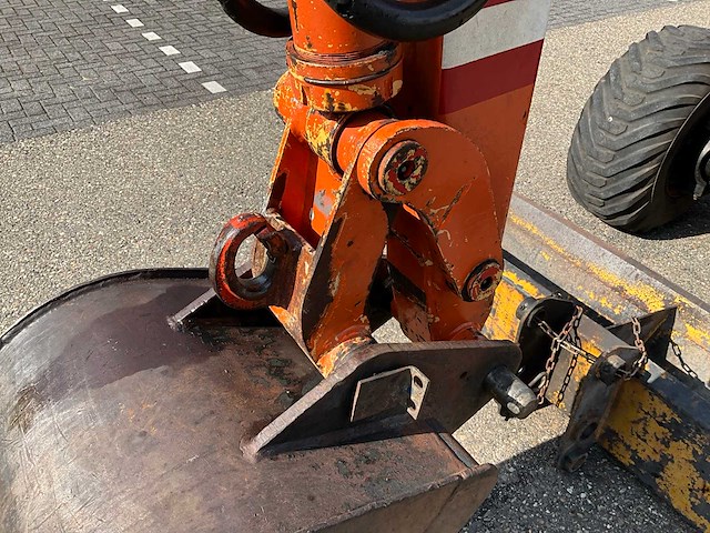 1990 atlas 360 mobiele graafmachine (marge) - afbeelding 7 van  26