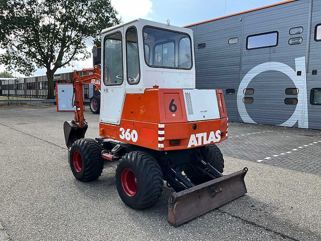 1990 atlas 360 mobiele graafmachine (marge) - afbeelding 14 van  26