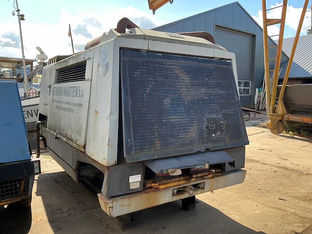 1990 atlas copco qas350dd geluidgedempte diesel compressor - afbeelding 1 van  15