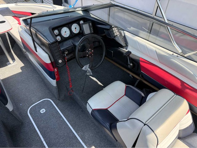 1990 bayliner capri speedboot - afbeelding 9 van  25