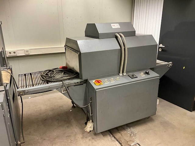 1990 beck krimpfolie verpakkingsmachine met krimptunnel - afbeelding 8 van  20