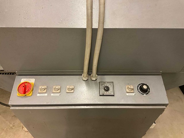 1990 beck krimpfolie verpakkingsmachine met krimptunnel - afbeelding 13 van  20