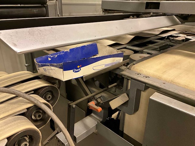 1990 beck krimpfolie verpakkingsmachine met krimptunnel - afbeelding 4 van  20